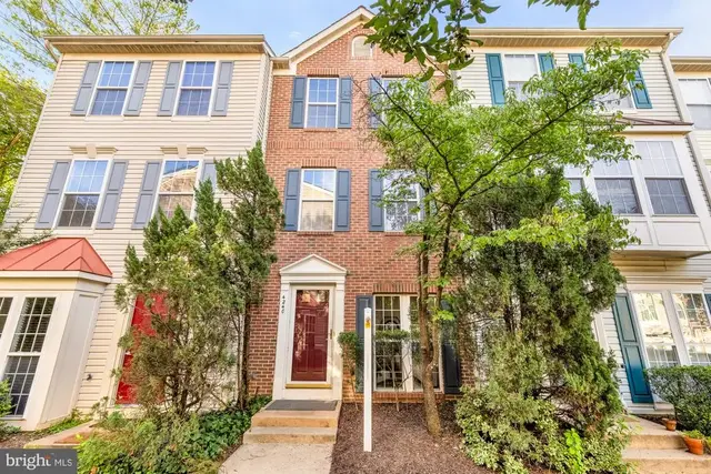 4240 Wheeled Caisson Sq, Fairfax