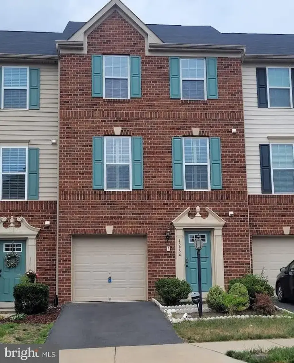 45954 Iron Oak Ter, STERLING
