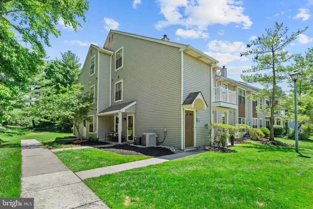 251-a Everly Ct, MOUNT LAUREL