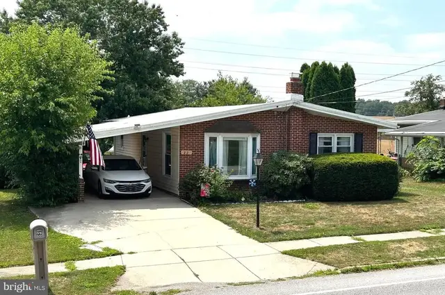 22 S Biesecker Rd, York
