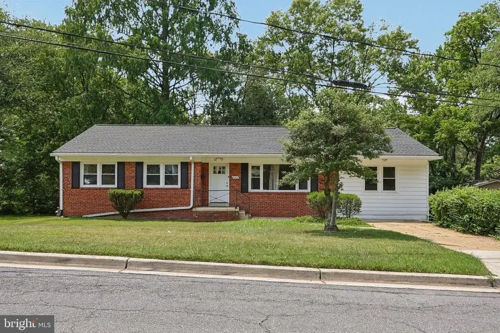 9203 Wellington Ct, LANHAM