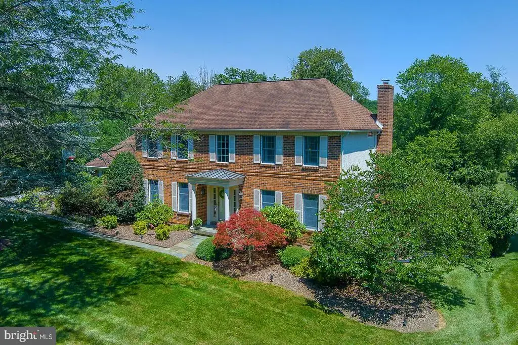 614 Thorncroft Dr, WEST CHESTER
