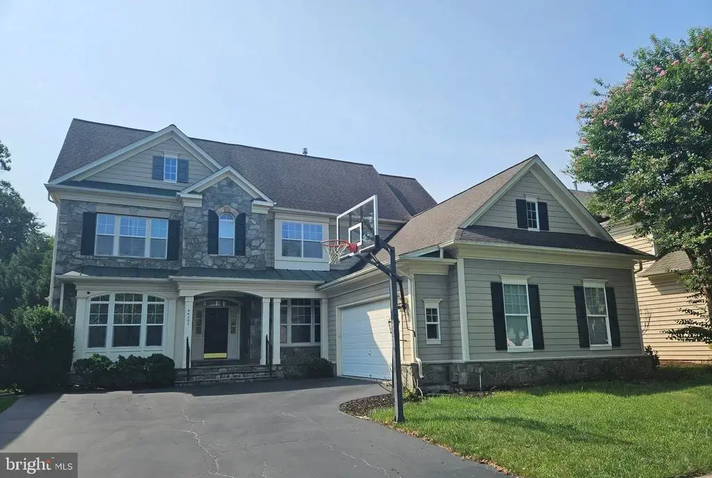 44121 Riverpoint Dr, LEESBURG