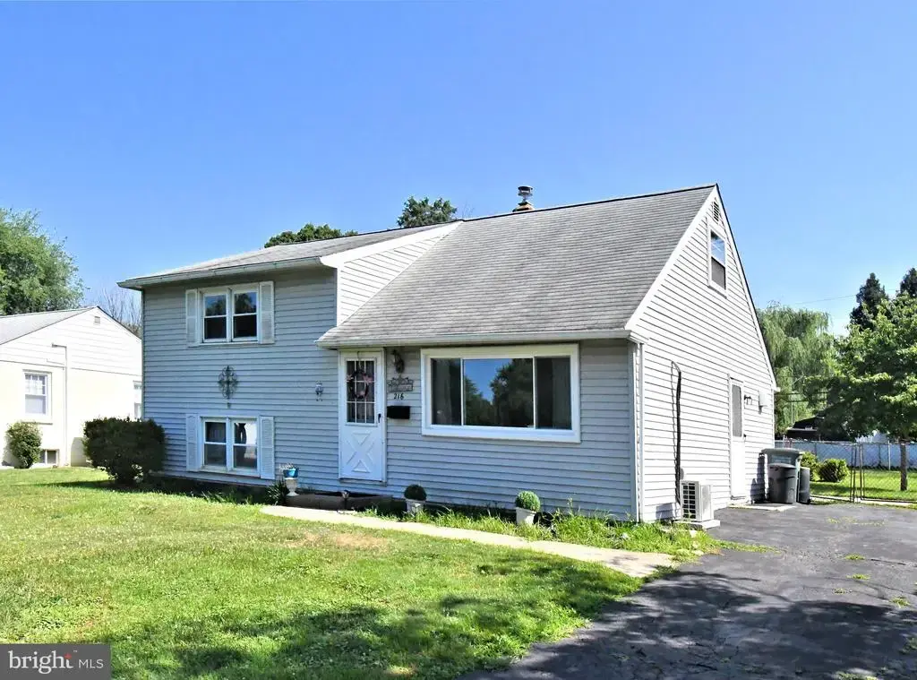 216 Rosewood Ave, FEASTERVILLE TREVOSE