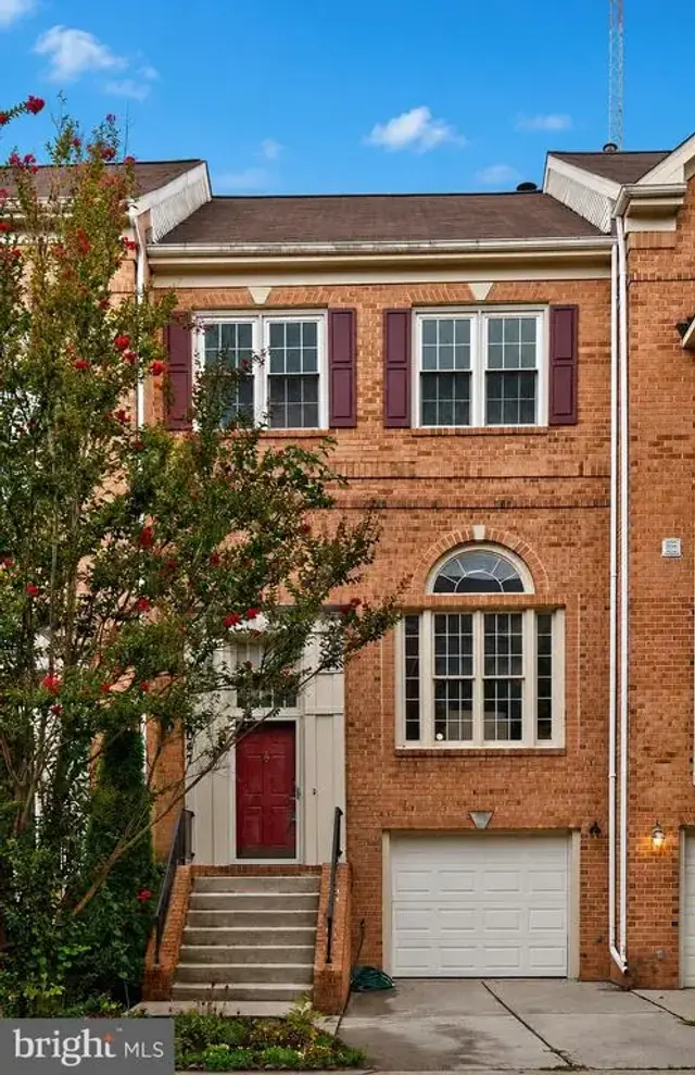 2047 Westchester Dr, Silver Spring