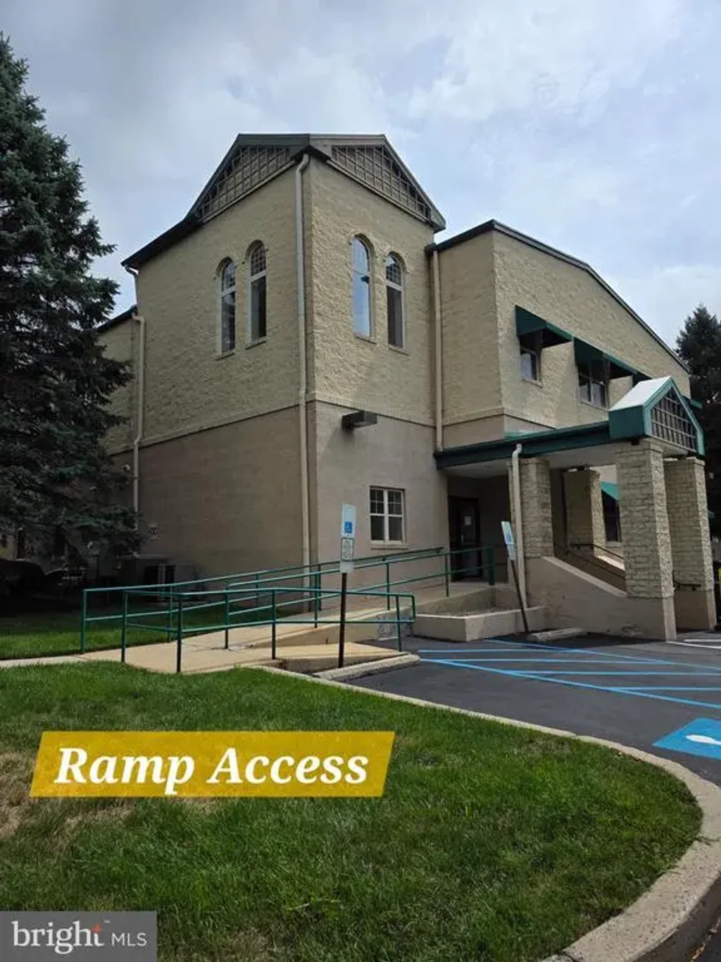 430 Park Ave #suite 101, COLLEGEVILLE