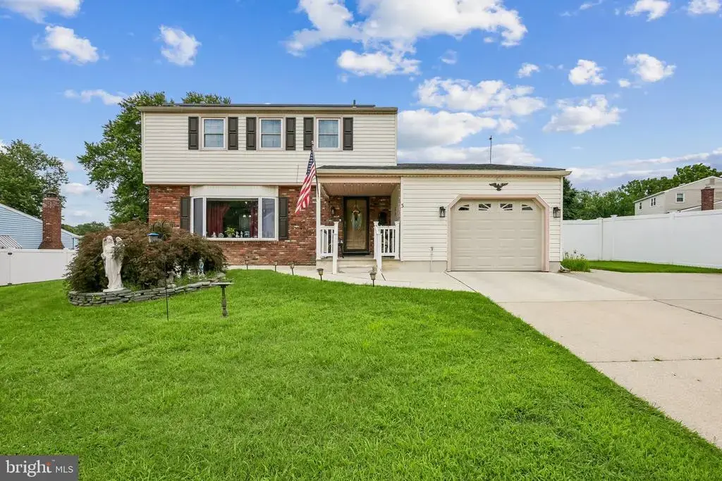 3 Grant Dr, CLEMENTON