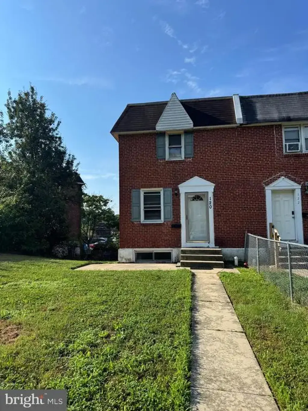 120 Madison Dr, NEWARK