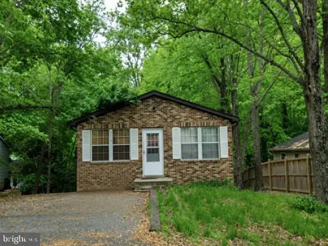 8315 Evergreen Dr, Lusby