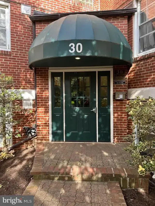 30 S Old Glebe Rd S #102-e, Arlington