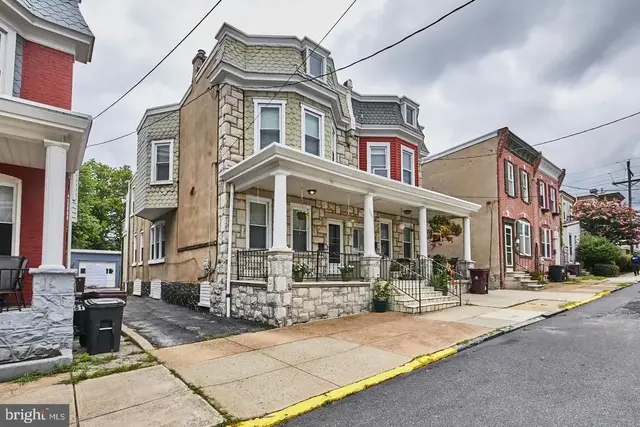 1607 W 9th St, Wilmington