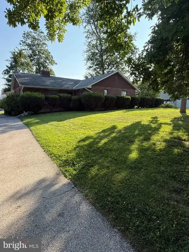 3546 Woodcrest Ave, Newtown Square
