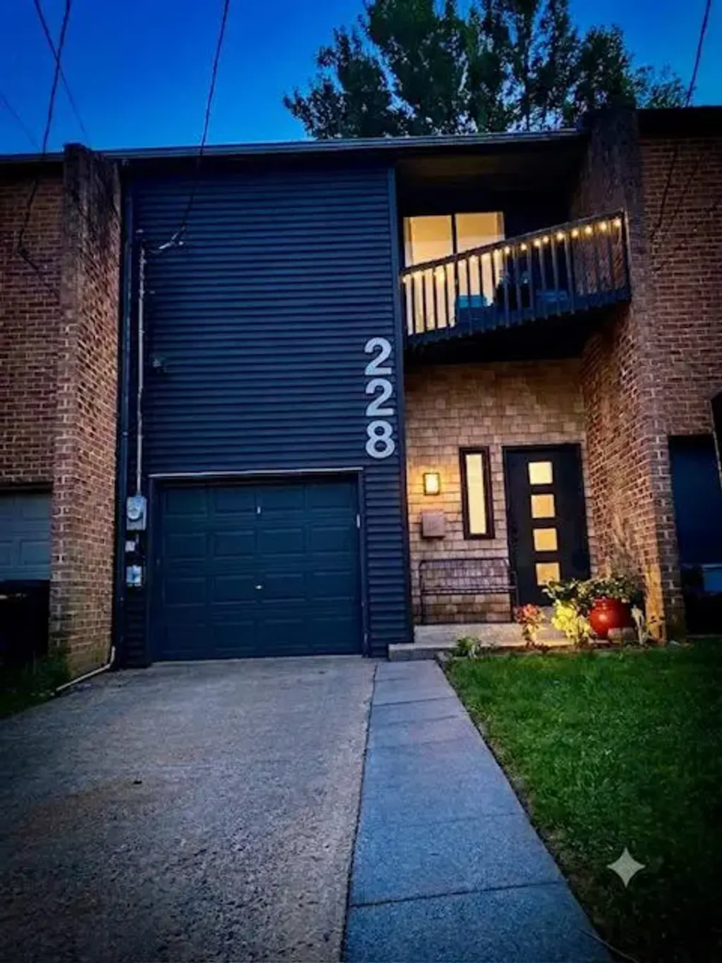 228 Fairview Ave, LANCASTER