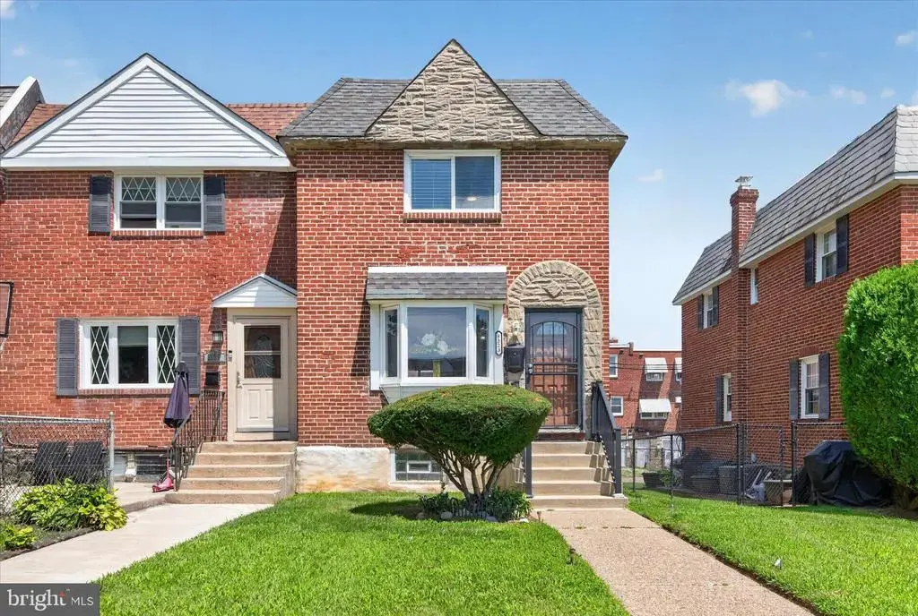 8323 Thouron Ave, PHILADELPHIA