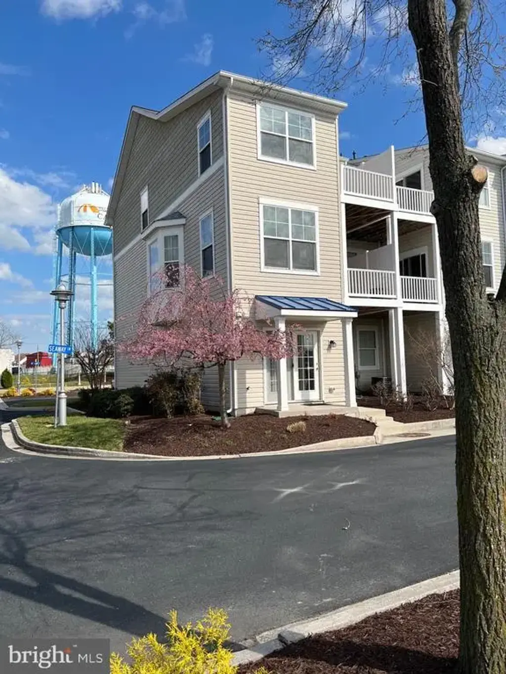401 N Seaway Ct, CAMBRIDGE