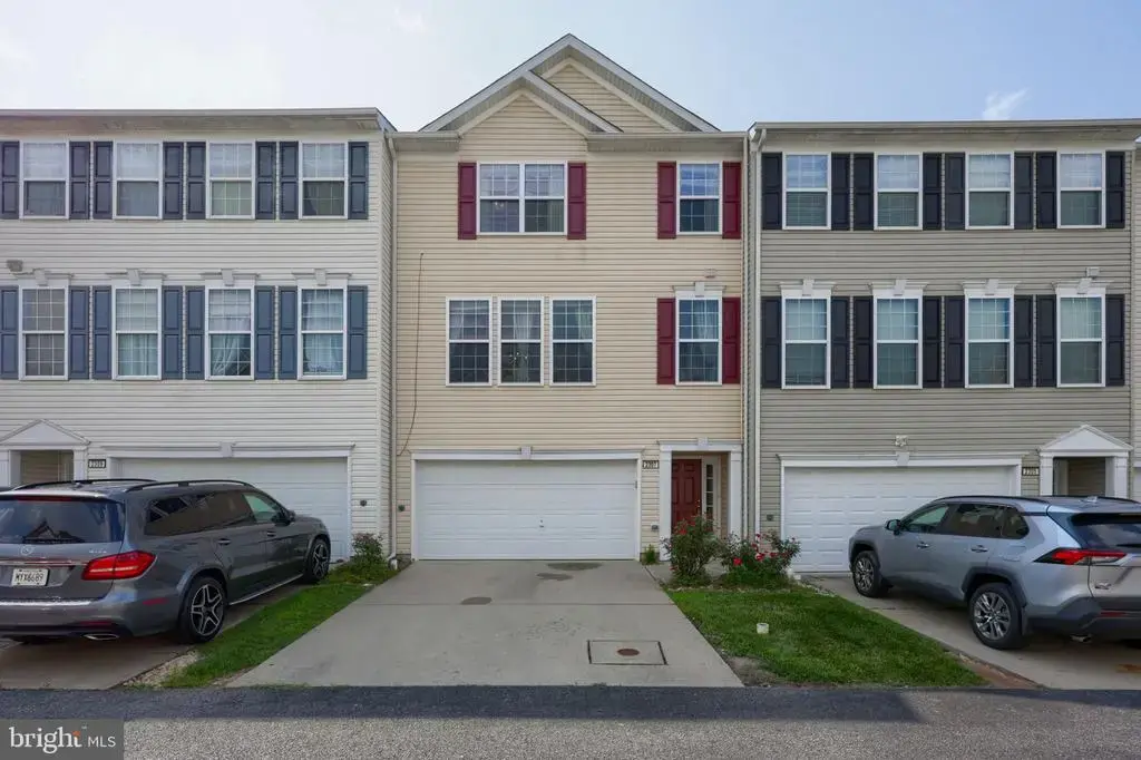 2307 Golden Eagle Dr, YORK