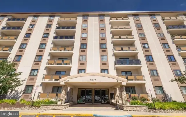 27707 Valley Run Dr #707, Wilmington