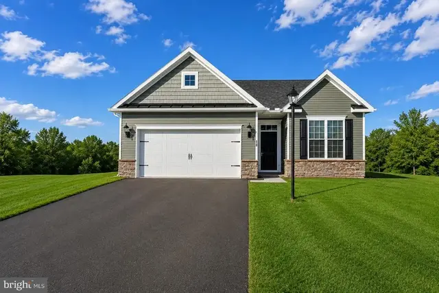 25 Tanager Ct #c14, Gettysburg