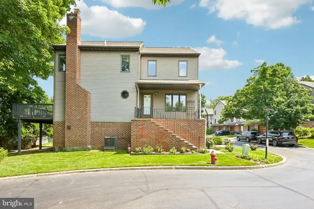 8816 Ridge Ave #17, PHILADELPHIA