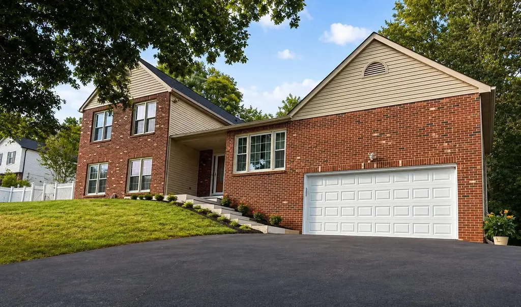 7825 Oak St, MANASSAS