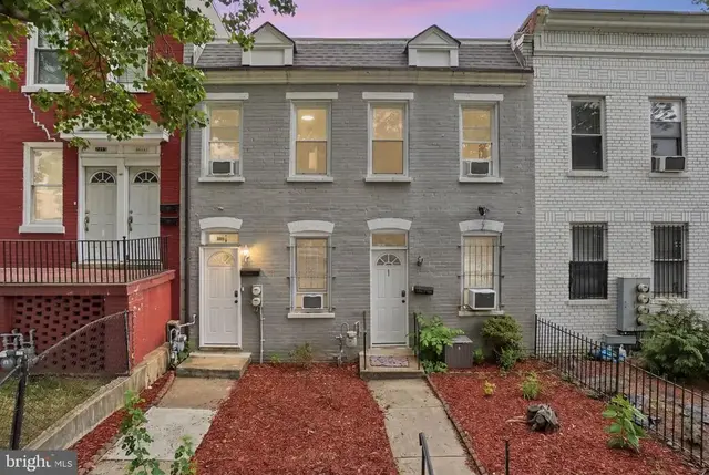 2015 4th St Ne, Washington
