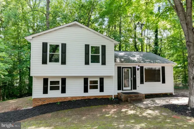 10001 Knotty Pine Ct, Spotsylvania
