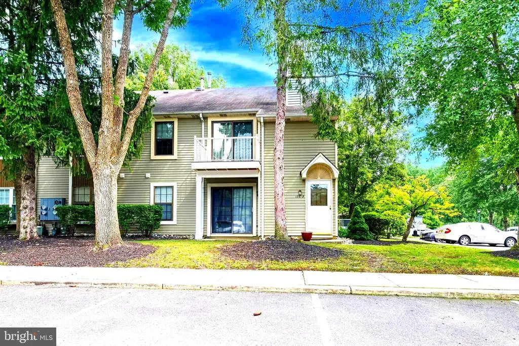 186-b Collin Ct, MOUNT LAUREL