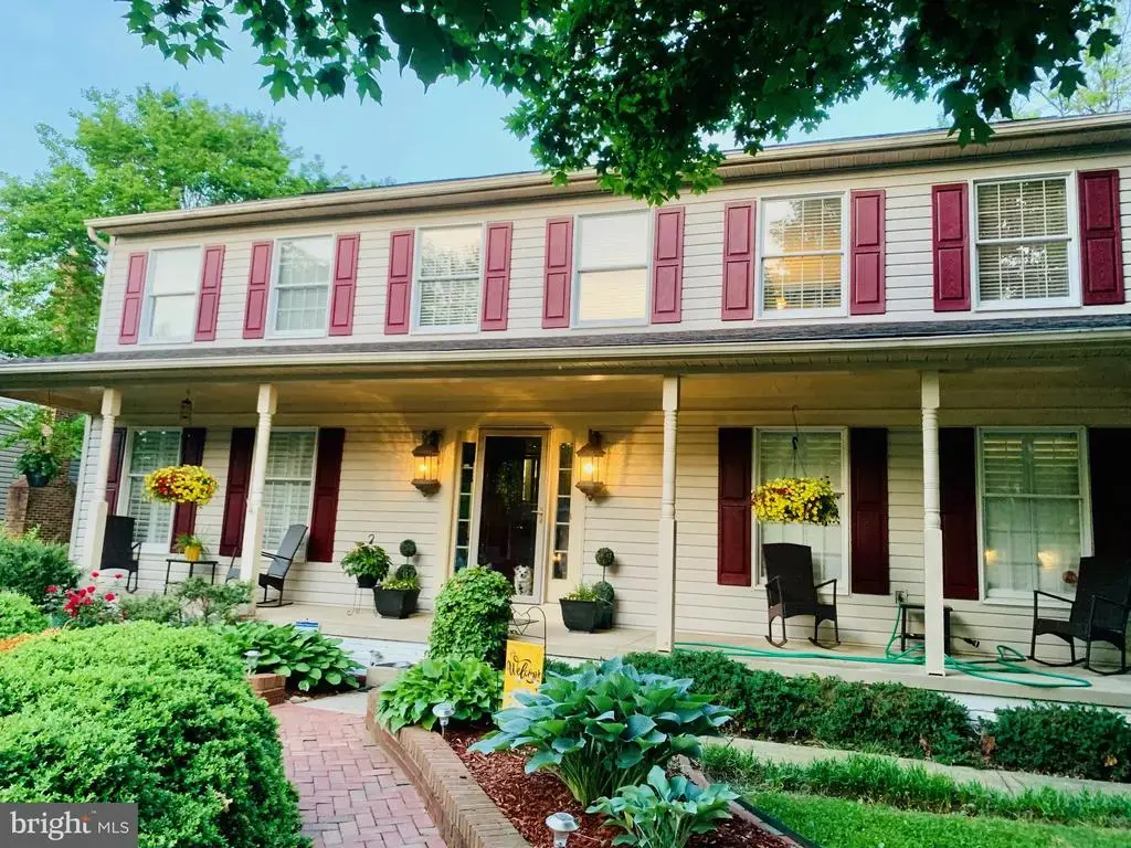 108 Briarwood Ct, STERLING