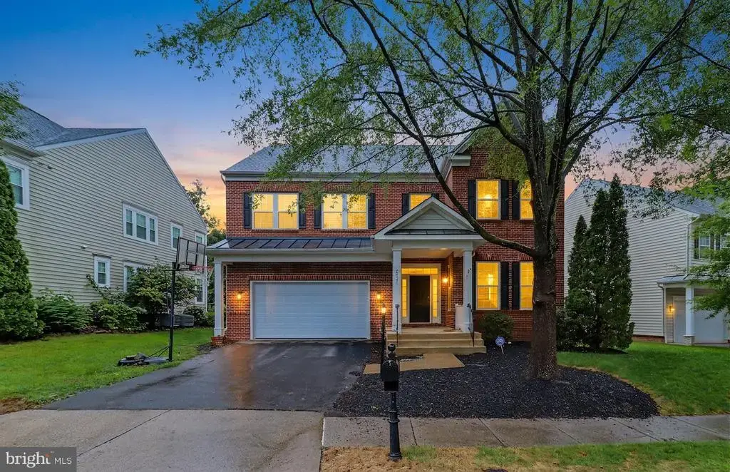 22891 Courtland Park Dr, BRAMBLETON