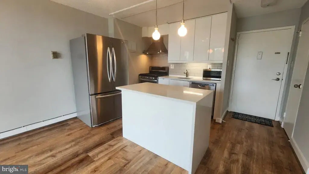 2500 N Van Dorn St #1020, ALEXANDRIA