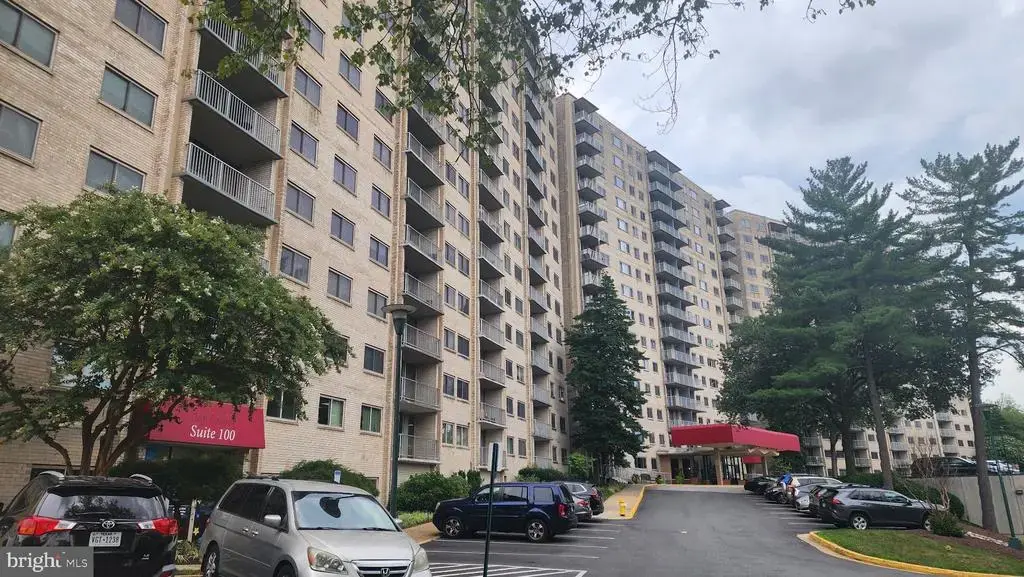 2500 N Van Dorn St #1020, ALEXANDRIA