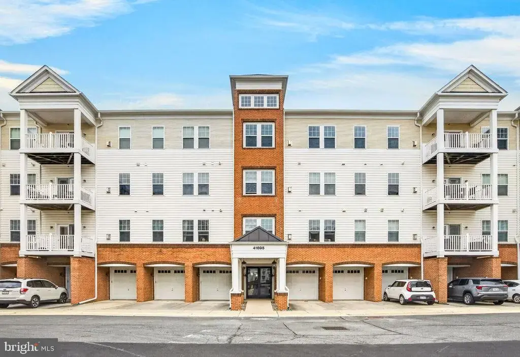 41895 Cathedral Valley Sq #401, ALDIE