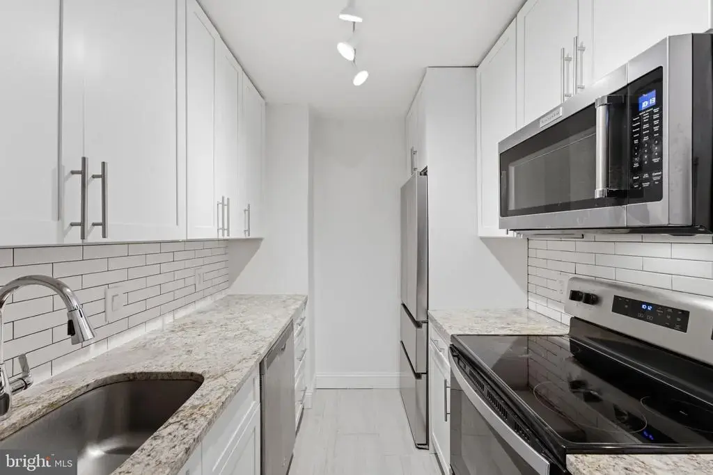 1901 John F Kennedy Blvd #1824, PHILADELPHIA