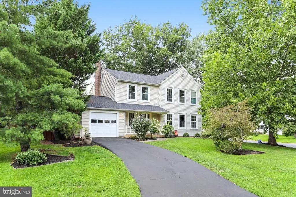 131 Seneca Ridge Dr, STERLING