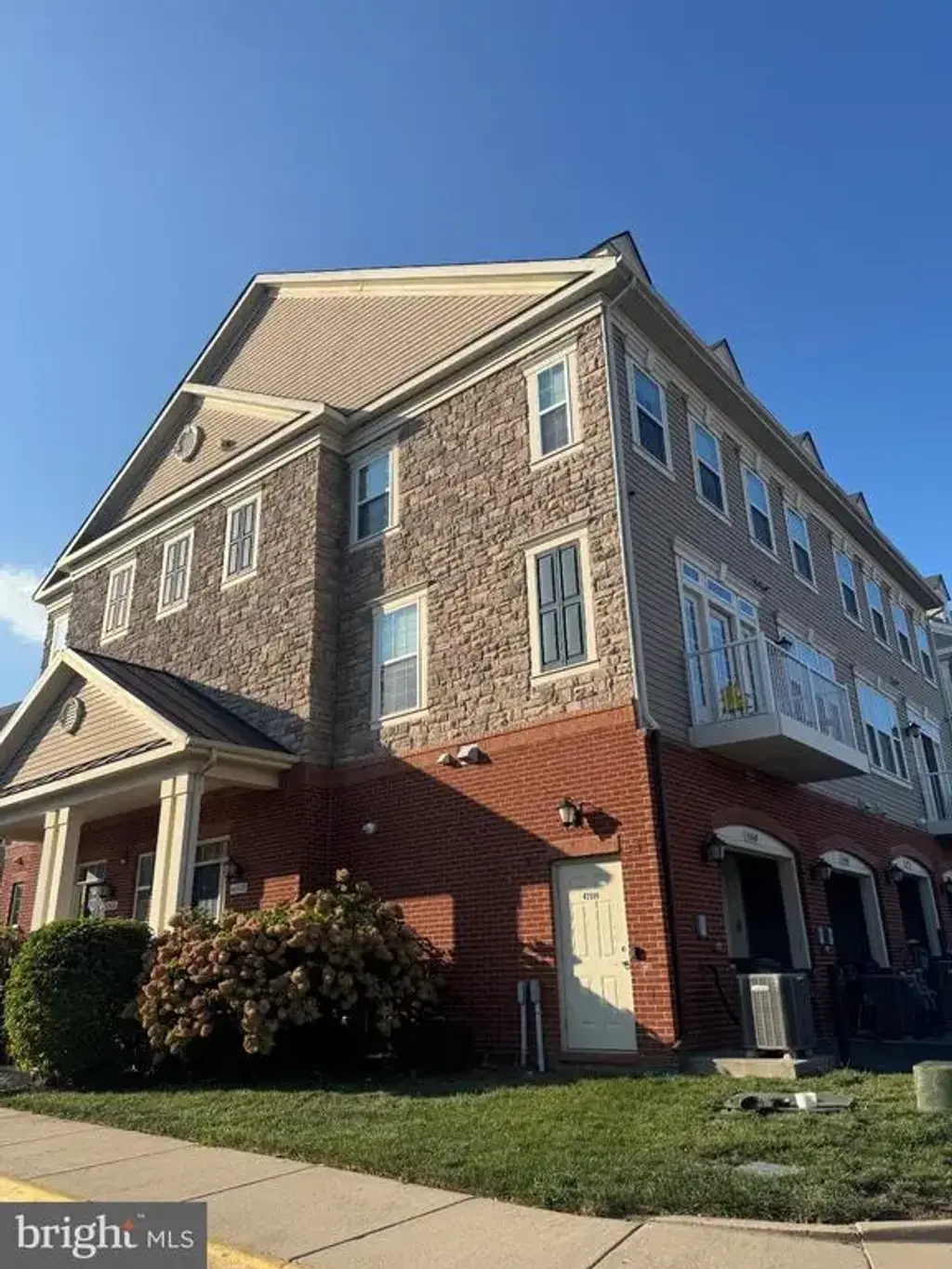 42608 Capitol View Ter, BROADLANDS