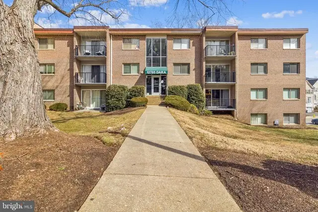 12705 Dara Dr #202, Woodbridge