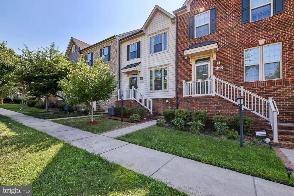 18002 Red Cedar Rd, DUMFRIES