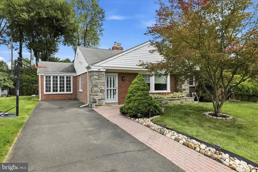 3155 Manor Rd, HUNTINGDON VALLEY