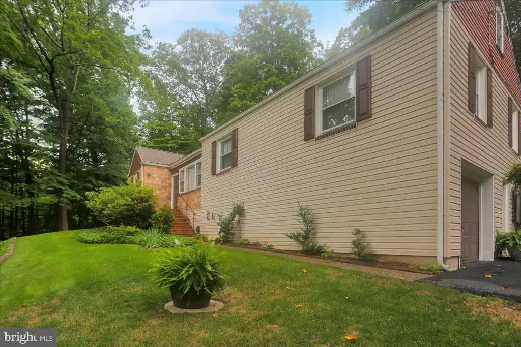 770 Almshouse Rd, DOYLESTOWN