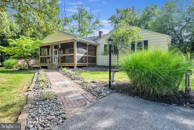 285 Poplar Rd, Millersville
