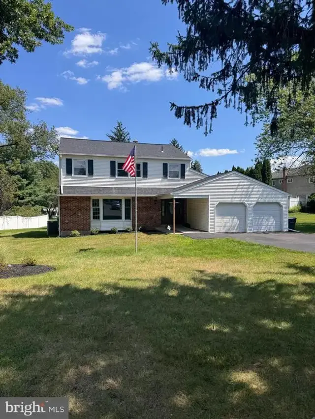 1045 Maykut Ave, Collegeville