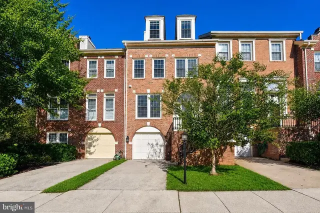 14616 Creek Valley Ct, Centreville