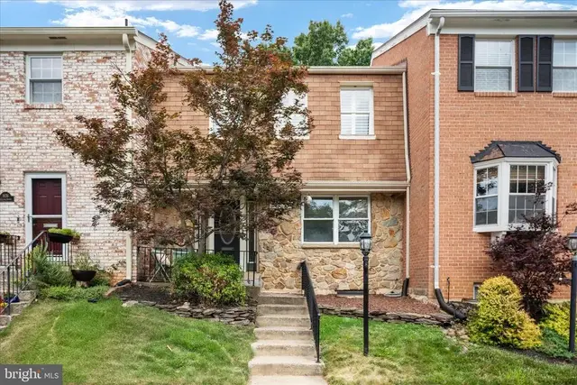 8174 Electric Ave, Vienna