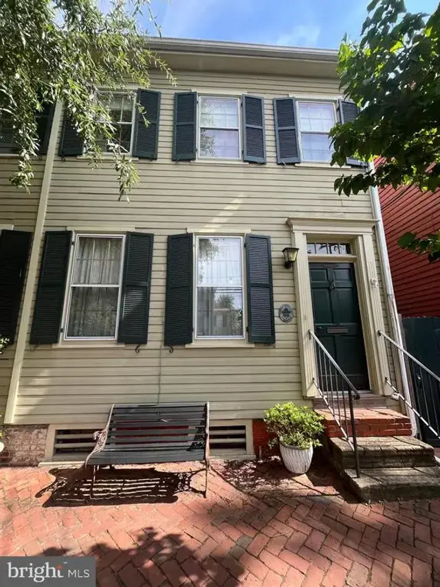 1213 Prince St, Alexandria