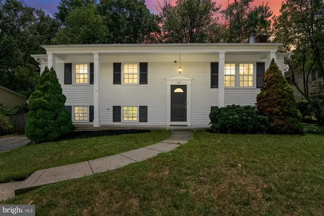 507 Williamsburg Ln, Odenton