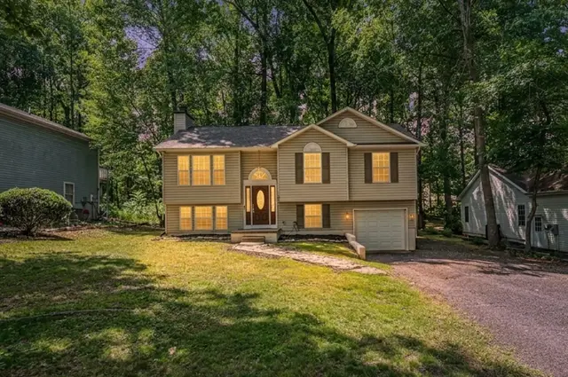 107 Butler Cir, Locust Grove