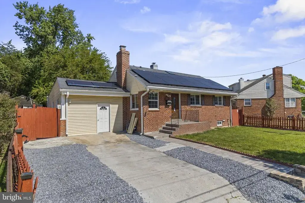 8030 New Riggs Rd, HYATTSVILLE