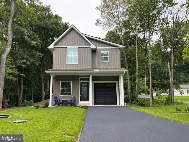 5 Lakeside Trl, Fairfield