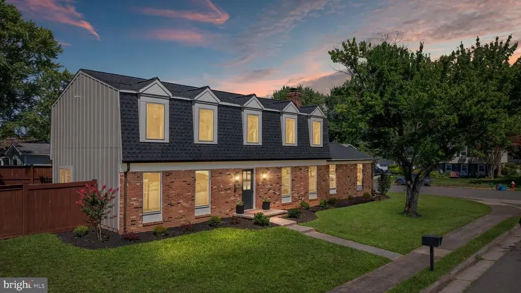 401 Crestwood Sw, LEESBURG