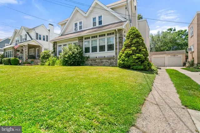 326 Burmont Rd, Drexel Hill